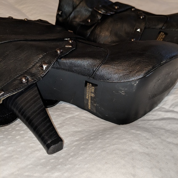 BKE Leather booties from Buckle - Picture 2 of 5